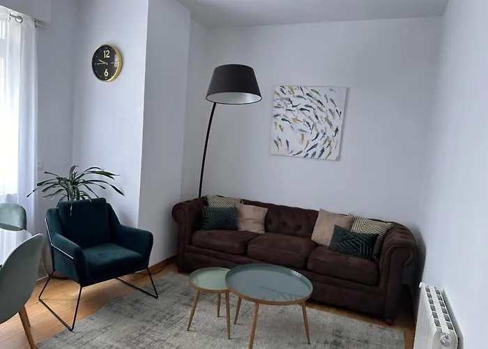 Vahibar Residences- Plaza De Compostela *